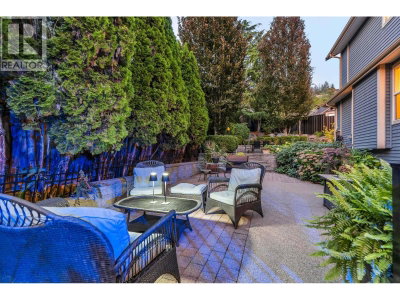 10339 MCEACHERN Street | Maple Ridge British Columbia | Slide Image Eight