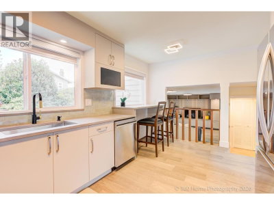 10711 ARGENTIA Drive | Richmond British Columbia | Slide Image Ten