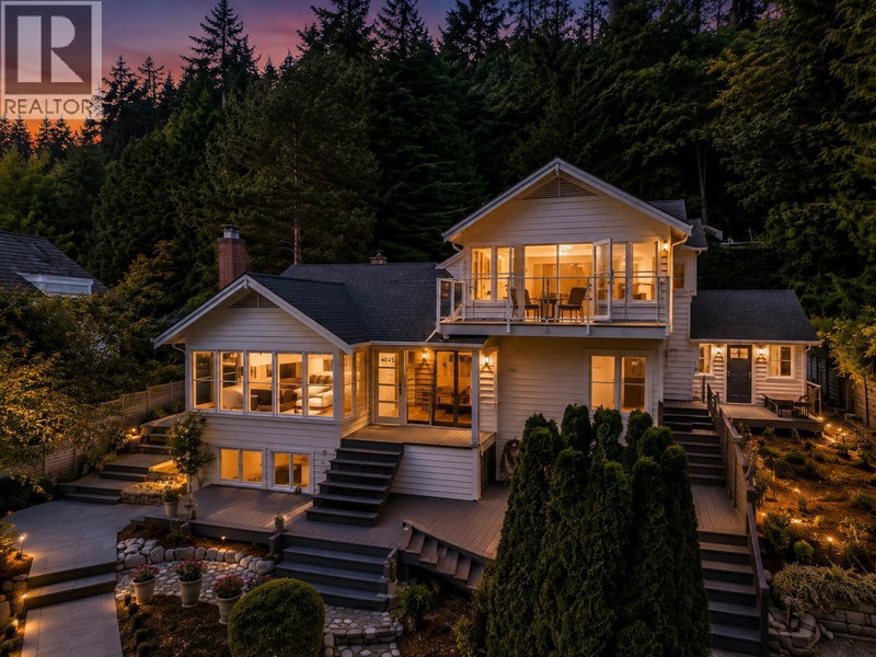 4043 ROSE Crescent West Vancouver British Columbia, V7V 2N6 - 4 Bedrooms Home For Sale