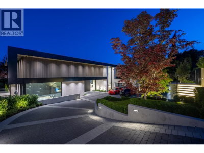690 KNOCKMAROON Road | West Vancouver British Columbia | Slide Image Ten