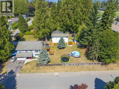 20835 WICKLUND Avenue | Maple Ridge British Columbia | Slide Image Two