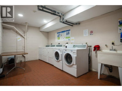 1864 FRANCES Street | Vancouver British Columbia | Slide Image Twenty