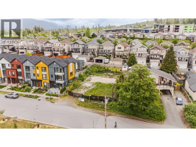 3429 ROXTON Avenue | Coquitlam British Columbia | Slide Image Thirteen