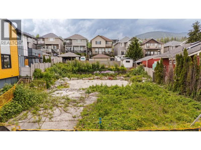 3429 ROXTON Avenue | Coquitlam British Columbia | Slide Image Six