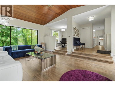 13025 238 Street | Maple Ridge British Columbia | Slide Image Twelve