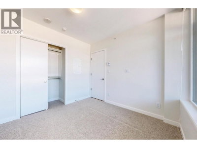 530 WHITING Way | Coquitlam British Columbia | Slide Image Nine