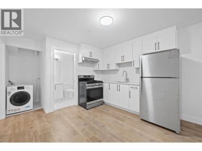 2995 17TH Avenue | Vancouver British Columbia | Slide Image Thirty