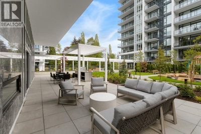 585 AUSTIN Avenue | Coquitlam British Columbia | Slide Image Twenty