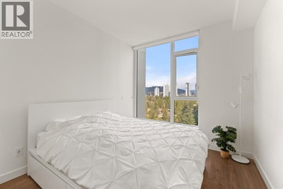 585 AUSTIN Avenue | Coquitlam British Columbia | Slide Image Nine