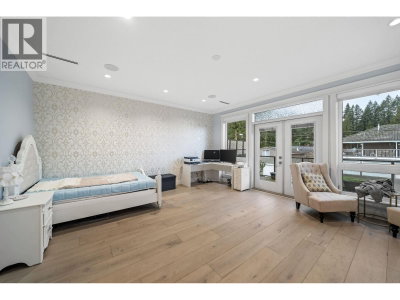 656 BLUE MOUNTAIN Street | Coquitlam British Columbia | Slide Image Eighteen