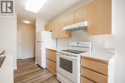 2020 BELLWOOD Avenue | Burnaby British Columbia | Slide Image Fifteen