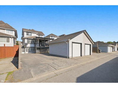 6643 127 Street | Surrey British Columbia | Slide Image Thirty-six