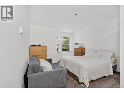 5375 VICTORY Street | Burnaby British Columbia | Slide Image Thirteen