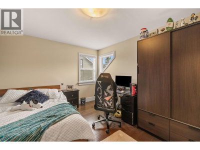 1712 NANAIMO Street | New Westminster British Columbia | Slide Image Twenty-three