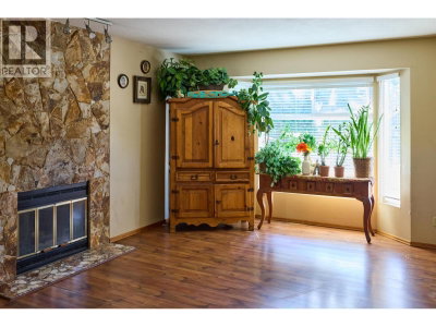 1183 FALCON Drive | Coquitlam British Columbia | Slide Image Four