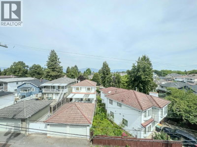 4893 CLARENDON Street | Vancouver British Columbia | Slide Image Eighteen