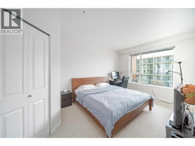9877 UNIVERSITY Crescent | Burnaby British Columbia | Slide Image Nine