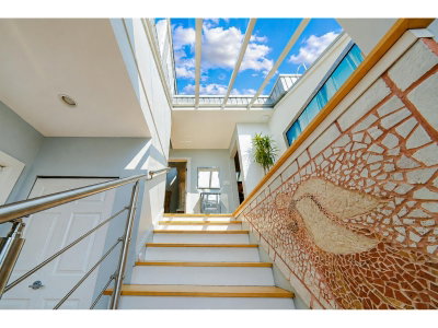 1246 OXFORD Street | White Rock British Columbia | Slide Image Twenty-one