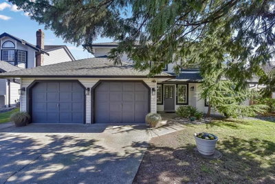 6074 188 Street | Surrey British Columbia | Slide Image Three