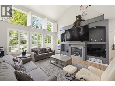 13345 235 Street | Maple Ridge British Columbia | Slide Image Eight