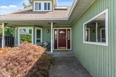 46003 IVY Avenue | Chilliwack British Columbia | Slide Image Three