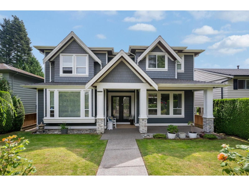 13632 BLACKBURN Avenue White Rock British Columbia, V4B 2Y8 - 6 Bedrooms Home For Sale