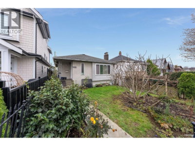 3342 ADANAC Street | Vancouver British Columbia | Slide Image Fifteen