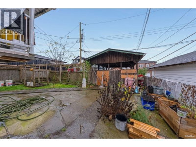 3342 ADANAC Street | Vancouver British Columbia | Slide Image Sixteen