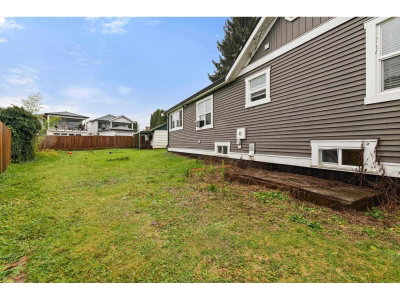 46022 CLARKE Drive | Chilliwack British Columbia | Slide Image Thirty-five