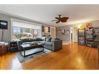46022 CLARKE Drive | Chilliwack British Columbia | Slide Image Nine