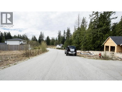1221 CASTLE Road | Gibsons British Columbia | Slide Image Four
