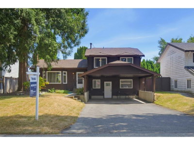 7340 TODD Crescent | Surrey British Columbia | Slide Image Three