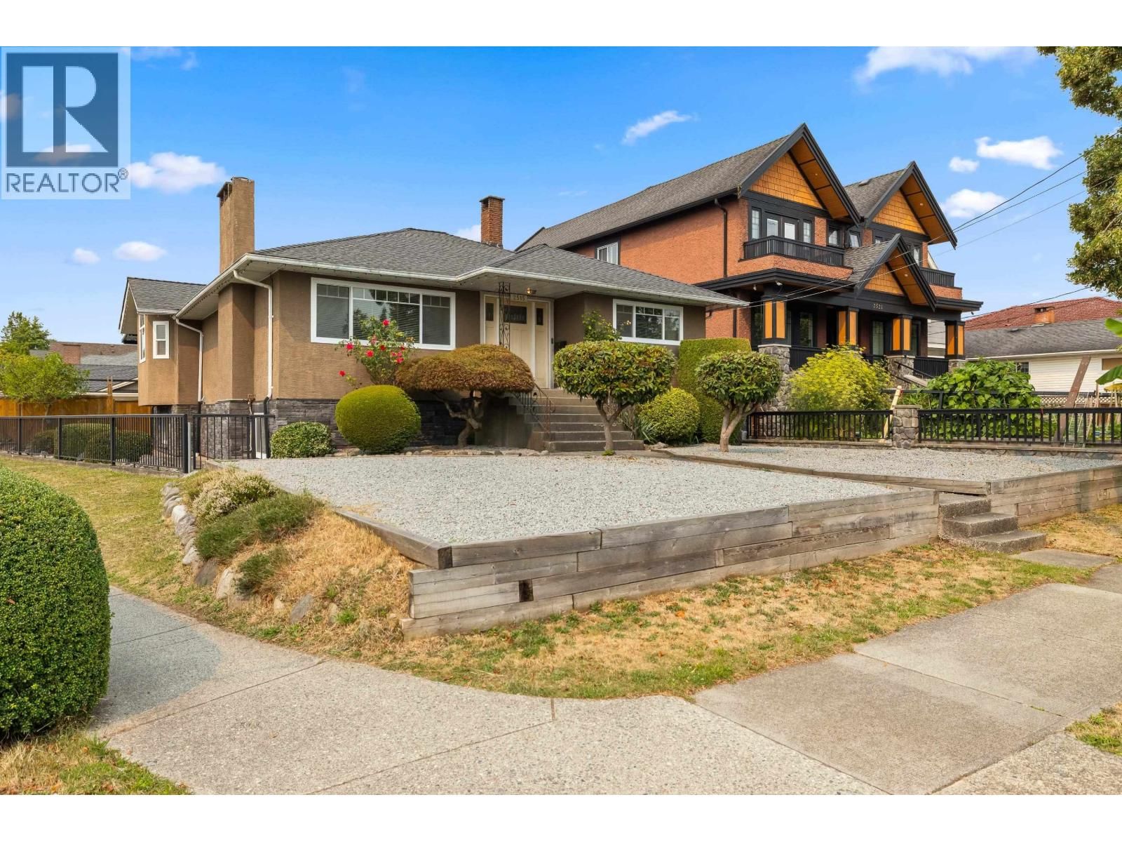 2515 45TH Avenue, Vancouver, British Columbia V5R 3B9