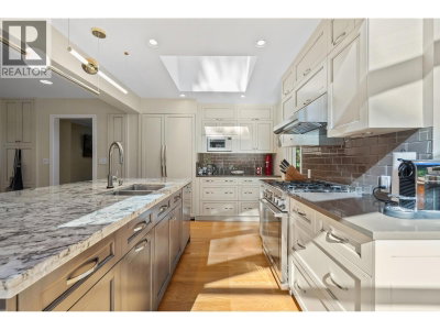 4613 CAULFEILD Drive | West Vancouver British Columbia | Slide Image Seventeen