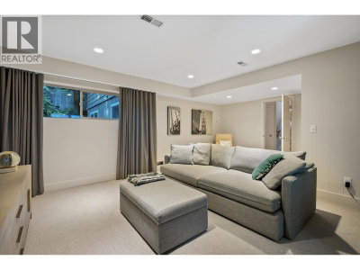4613 CAULFEILD Drive | West Vancouver British Columbia | Slide Image Thirty
