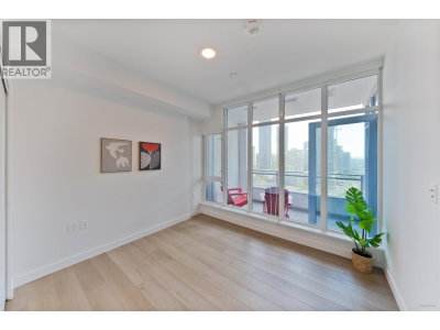 2288 ALPHA Avenue | Burnaby British Columbia | Slide Image Seventeen