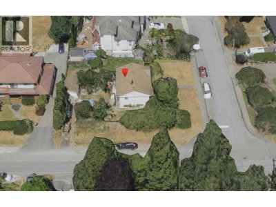 7187 WILLINGDON Avenue | Burnaby British Columbia | Slide Image Five