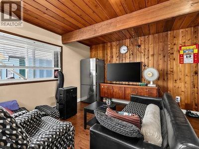 1420 PIPELINE Road | Coquitlam British Columbia | Slide Image Eight