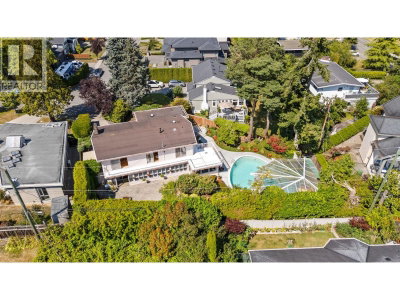 8660 FAIRFAX Crescent | Richmond British Columbia | Slide Image Five