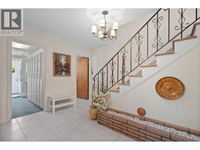 8660 FAIRFAX Crescent | Richmond British Columbia | Slide Image Nine