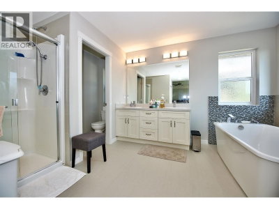 24442 113 Avenue | Maple Ridge British Columbia | Slide Image Twenty-one