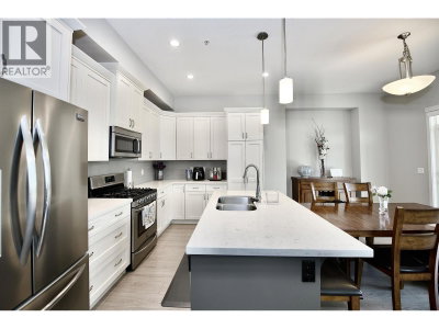 24442 113 Avenue | Maple Ridge British Columbia | Slide Image Four