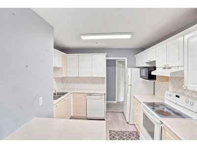 8142 120A Street | Surrey British Columbia | Slide Image Eleven