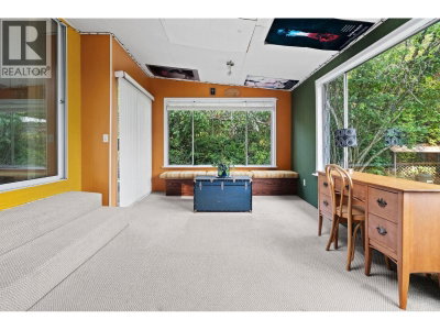 3455 HIGHLAND Boulevard | North Vancouver British Columbia | Slide Image Thirteen