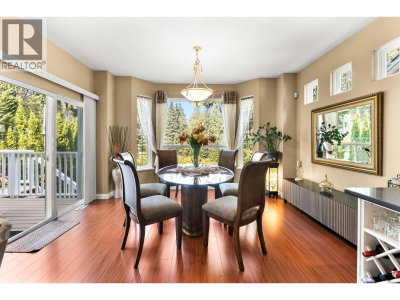 3285 CHARTWELL | Coquitlam British Columbia | Slide Image Fourteen