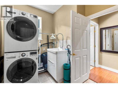 3285 CHARTWELL | Coquitlam British Columbia | Slide Image Seventeen