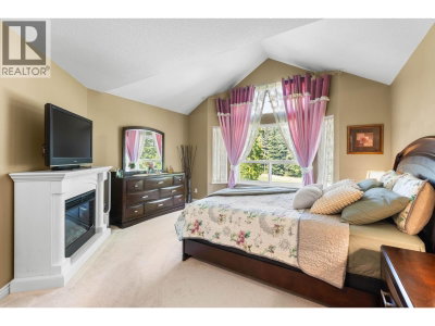 3285 CHARTWELL | Coquitlam British Columbia | Slide Image Twenty-one