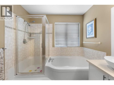 3285 CHARTWELL | Coquitlam British Columbia | Slide Image Twenty-five