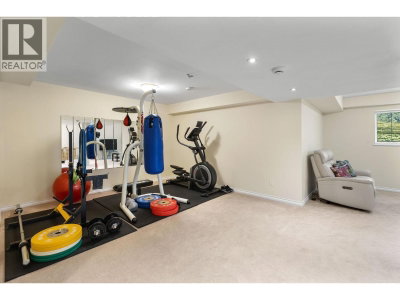 3285 CHARTWELL | Coquitlam British Columbia | Slide Image Thirty-one