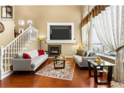 3285 CHARTWELL | Coquitlam British Columbia | Slide Image Seven